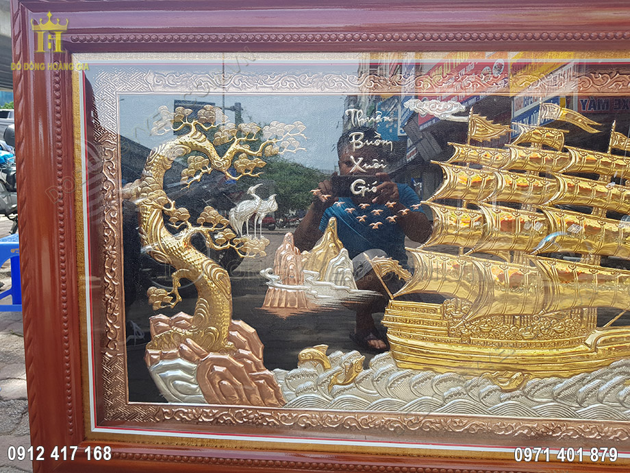Khung tranh bằng gỗ l&aacute;t, phun phủ m&agrave;u c&aacute;nh gi&aacute;n v&ocirc; c&ugrave;ng đẹp